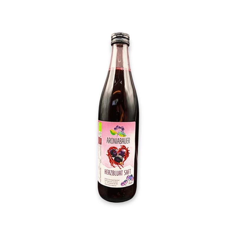 Unser BIIO Herzbluat Saft vereint die Nährstoffe der Aronia- Johannis- und Holunderbeere. Und obendrein schmeckt er einfach super.